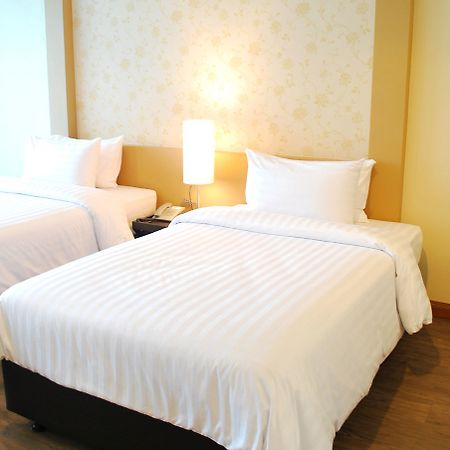 Rimkhobfa Urban Resort Бангкок Экстерьер фото